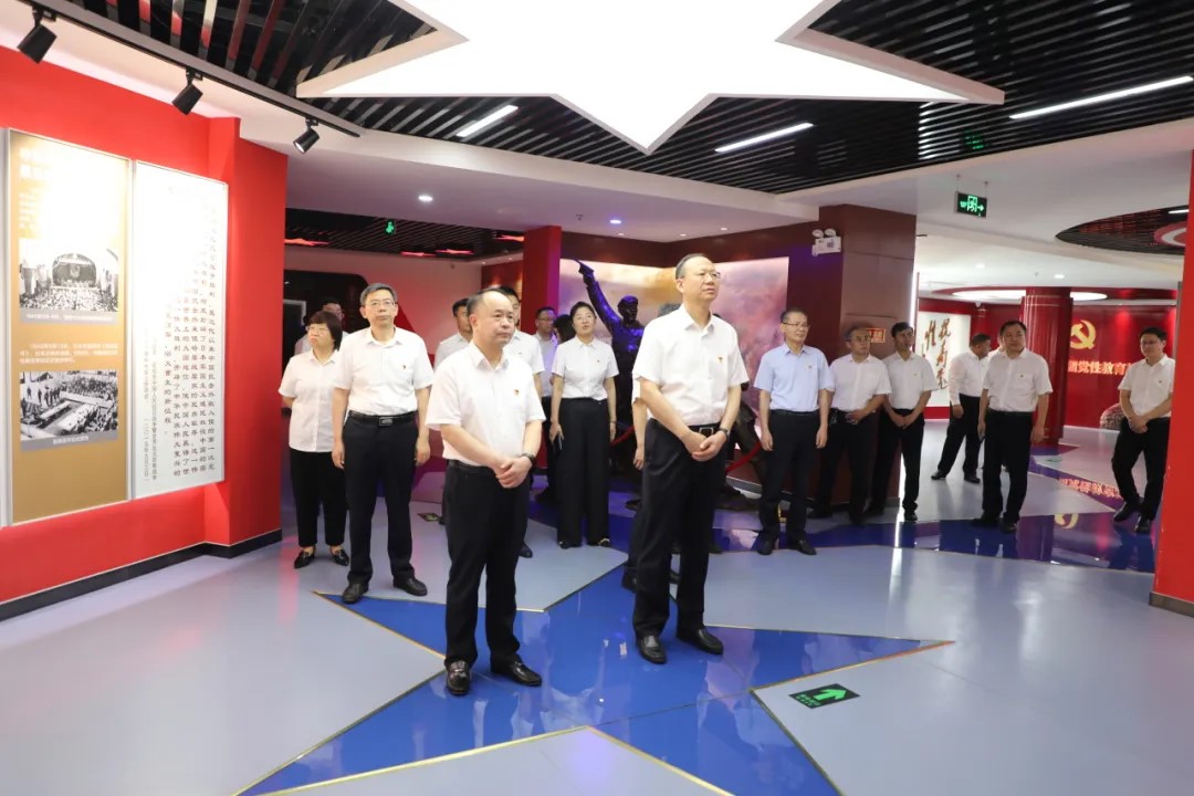 1752215989351569.jpg 1752215989351569.jpg